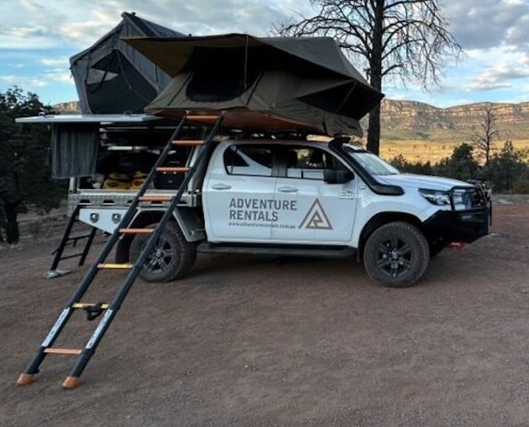 Toyota Hilux 4WD Camper 2RR (Dual Roof Top Tent)