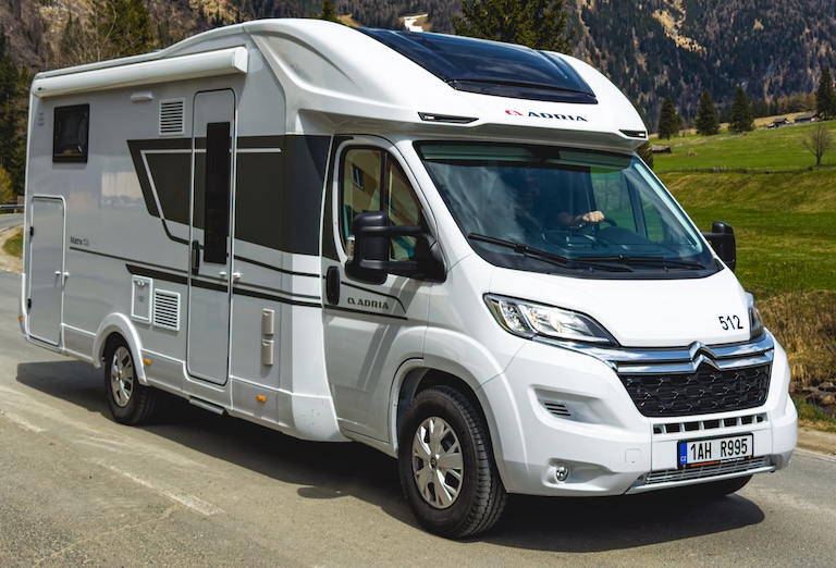 Adria Matrix PLUS M670SL Automatic