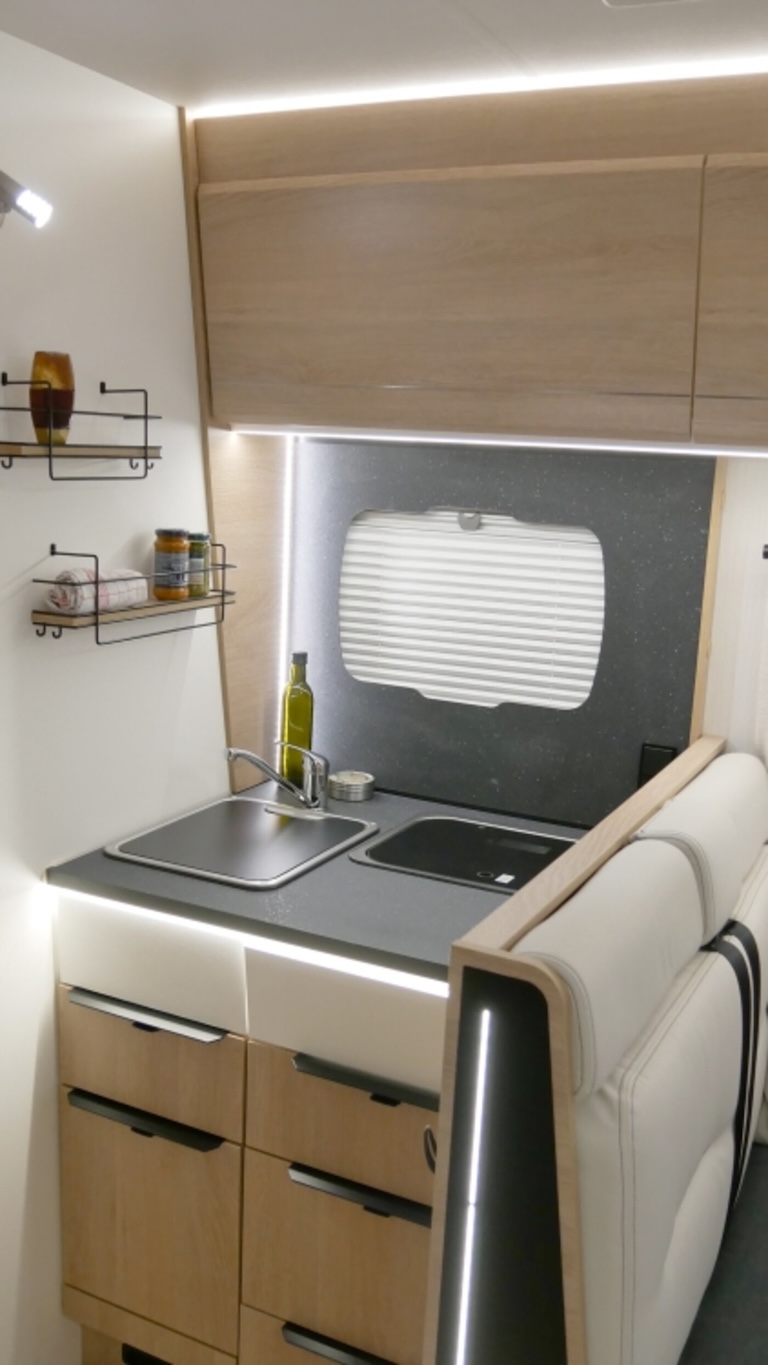 kitchen2
