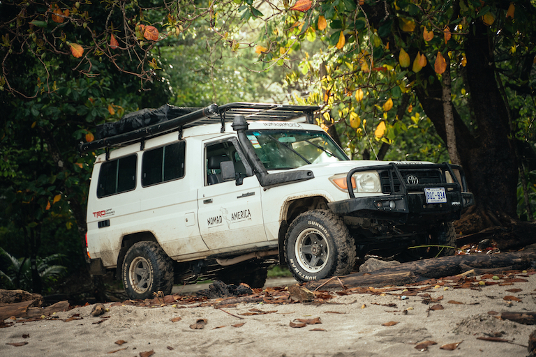 Toyota Land Cruiser Troopy 4 Pax
